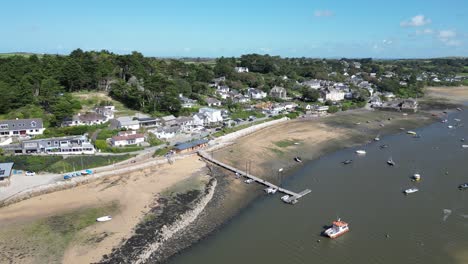 Rock-Village-Cornwall-Großbritannien-Gegenüber-Padstow-Drohne,-Antenne