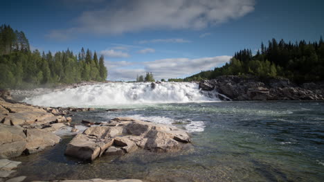 Norwegen-Wasserfall-00