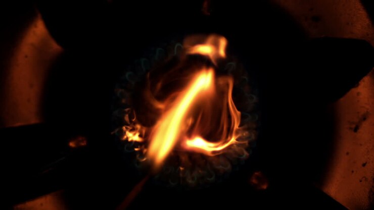 Fuoco che si accende nell'oscurità