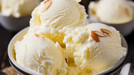 vanilla ice cream with almonds