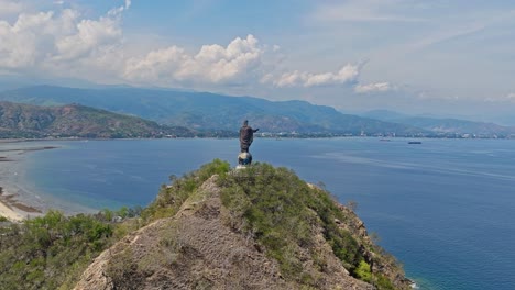 Cape-Fatucama,-Dili,-East-Timor---Cristo-Rei-of-Dili-Statue---Wide-Shot