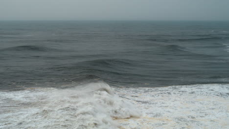 Olas-En-El-Oceano