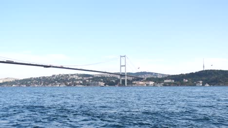 el puente fatih sultan mehmet en estambul