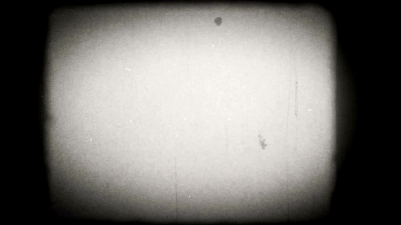 gráficos de video de 4k con rasguños de polvo que crean un aspecto de película vieja y efectos de fallo de vhs rotos