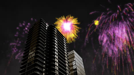 animación de coloridos fuegos artificiales de navidad y año nuevo que explotan sobre bloques de torres en el cielo nocturno