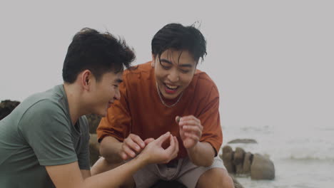 couple harvesting clams