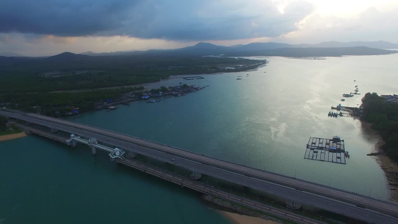 러브 스토리 사라신 브릿지