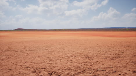 tierra seca agrietada sin agua