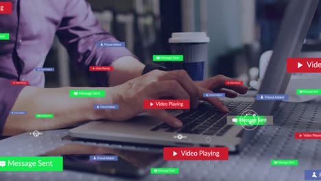 Animation-Von-Social-Media-Symbolen-Mit-Texten-über-Einem-Kaukasischen-Mann,-Der-Einen-Laptop-Benutzt