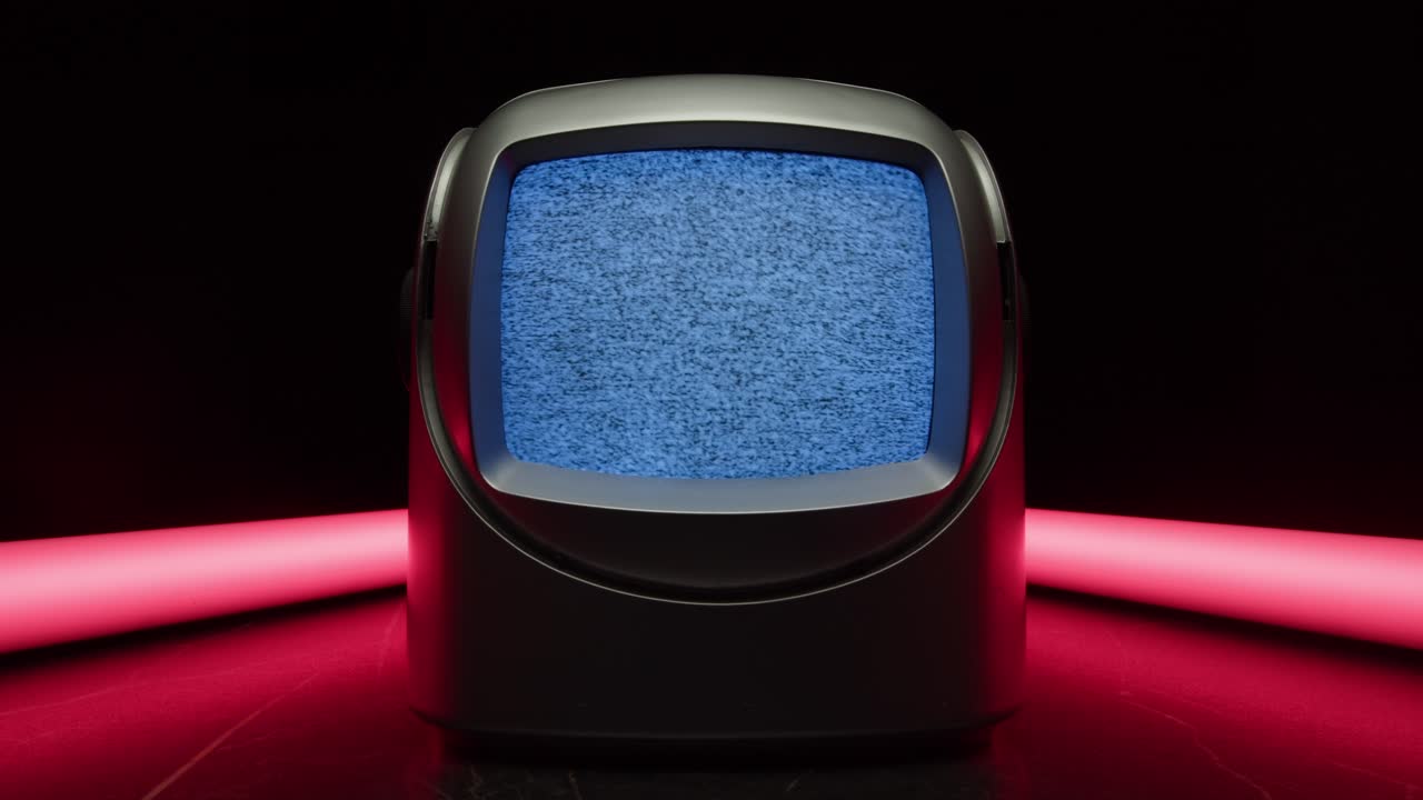 레트로 tv, 노스탈기적인 설정으로 빈티지 tv, 레트로 tv는 화면에 곡물을 표시합니다, 무서운 할로윈 밤 장치, 크로마 키 및 그린 스크린에 좋습니다.