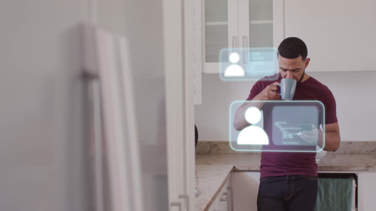 animación de iconos de las redes sociales sobre un hombre biracial usando un teléfono inteligente.