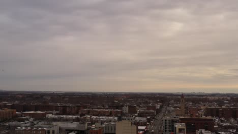 Una-Vista-Aérea-De-La-Bahía-De-Sheepshead-De-Brooklyn-En-Un-Día-Nublado-En-El-Invierno