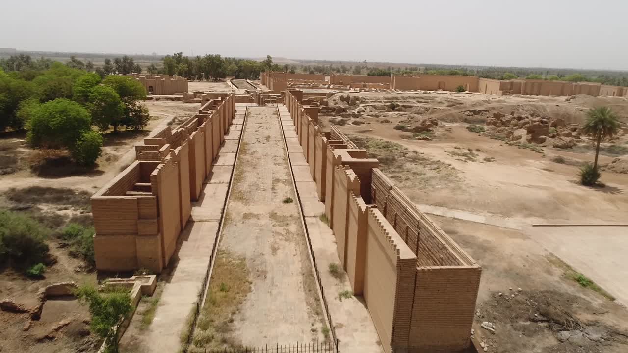 toma de drones de la antigua ciudad de babilonia en irak