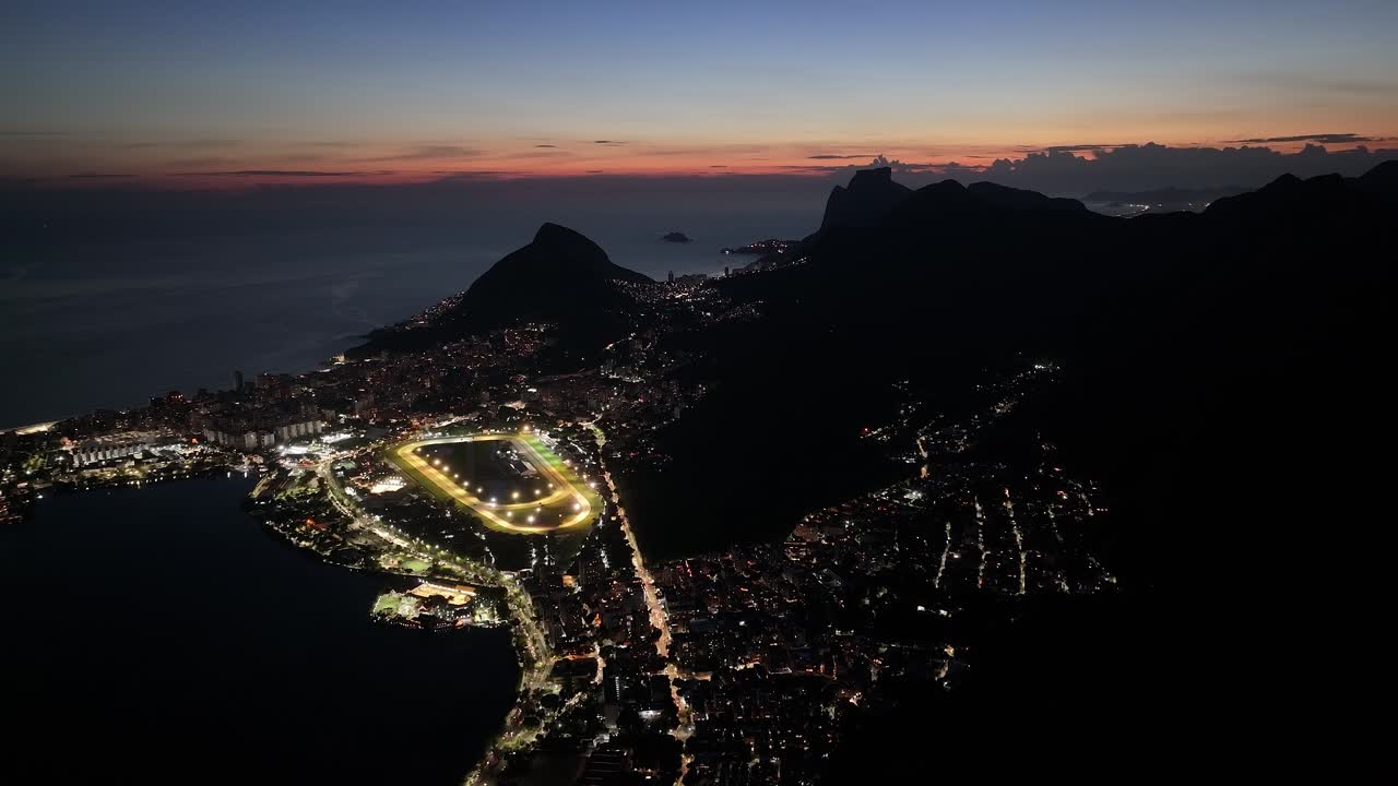 ciudad iluminada de rio de janeiro brasil