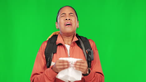 녹색 화면에 재채기, 하이킹 및 아픈 여성