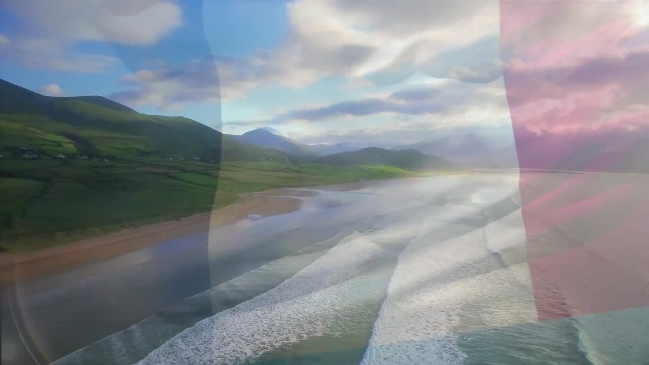 composición digital de la bandera de francia ondeando contra la vista aérea de las olas en el mar
