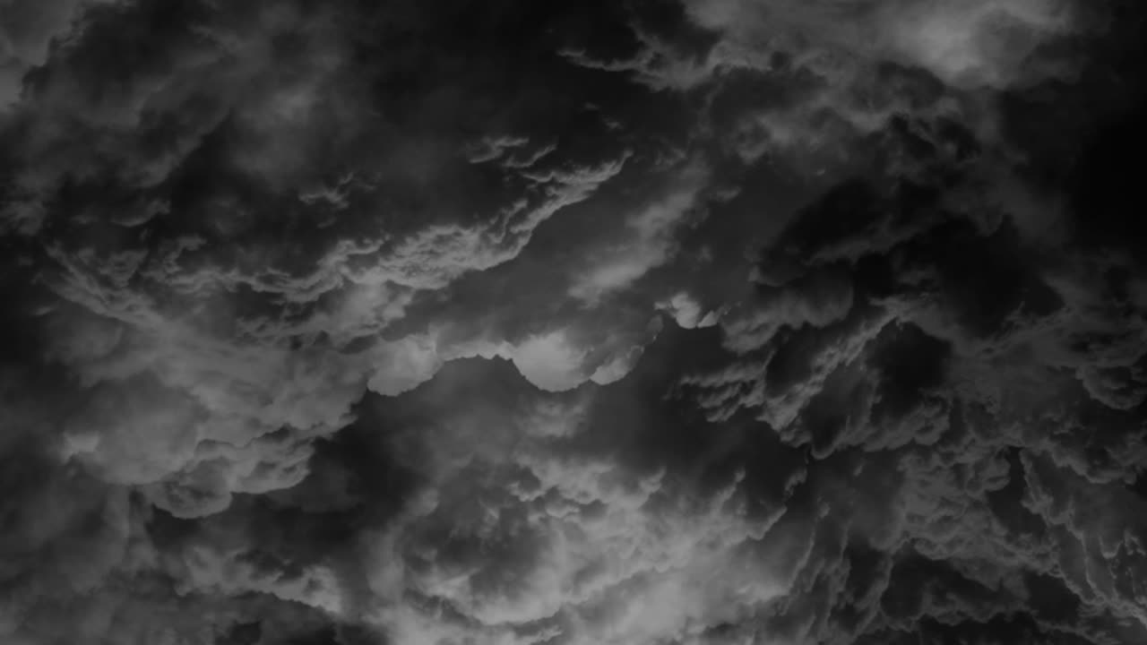 시점은 폭풍우를 동반한 두껍고 어두운 뭉게구름을 향해 움직이고 있다