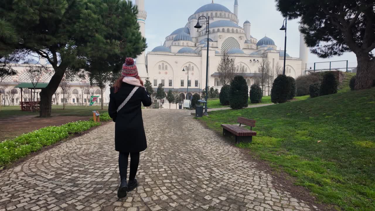 Slow-motion walk towards Camlica Mosque in Istanbul