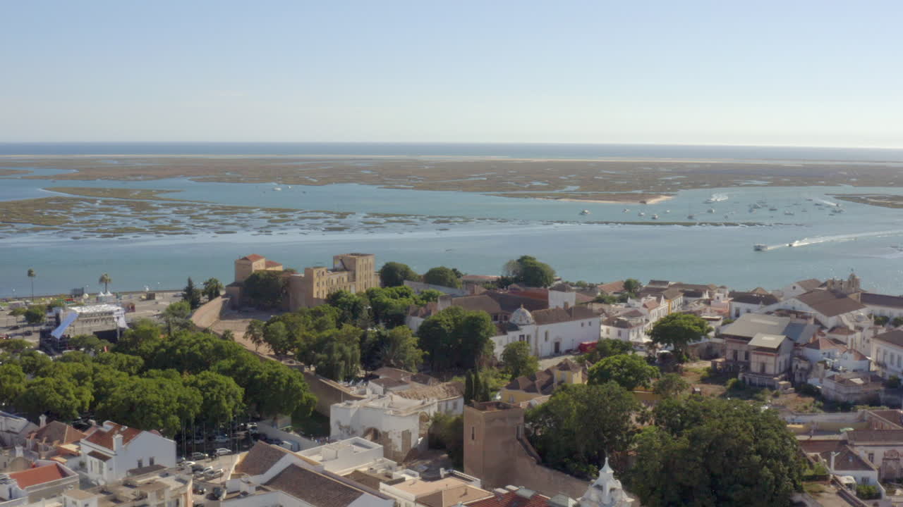 Vista a volo d'uccello del quartiere storico di Faro, Algarve, Portogallo