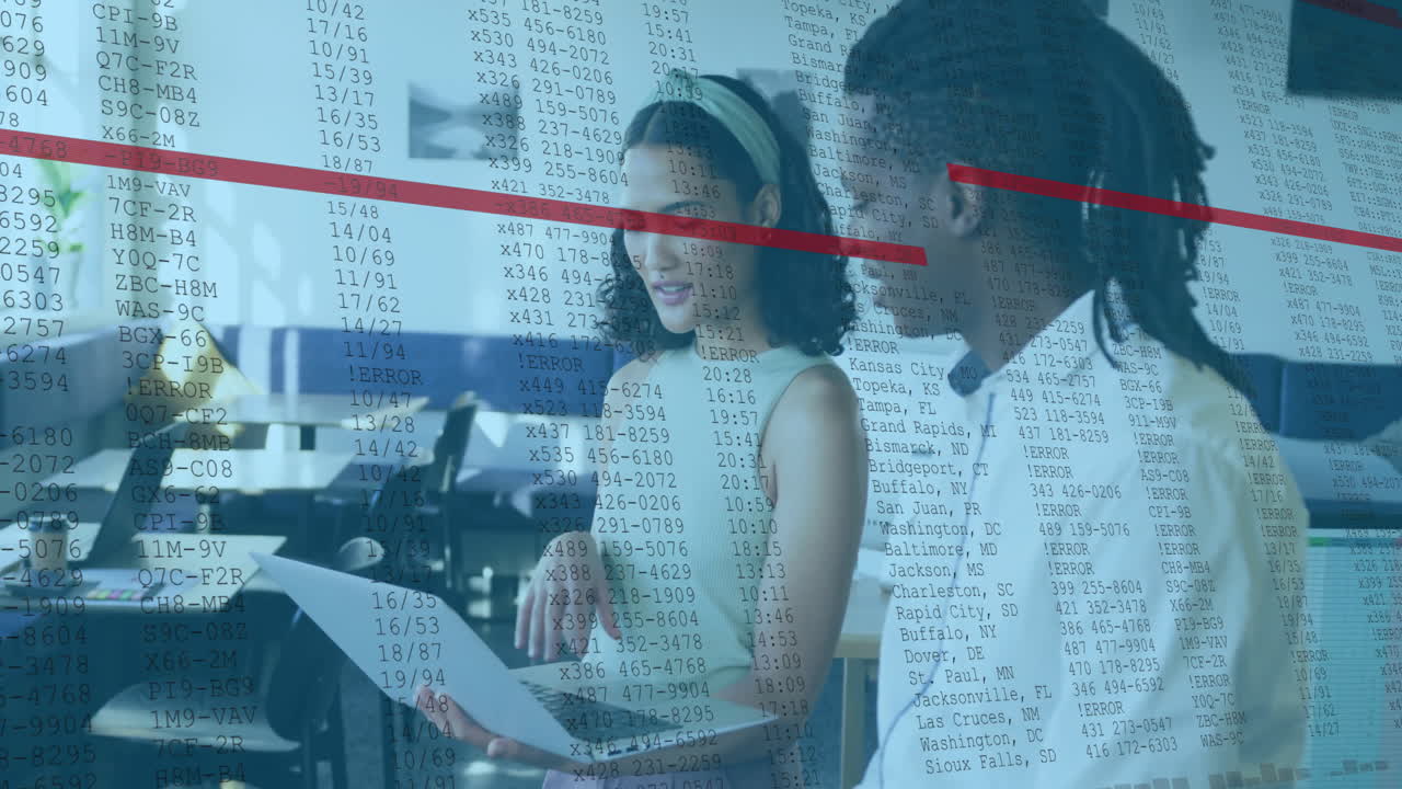 animación de procesamiento de datos financieros sobre diversas personas de negocios discutiendo en la oficina