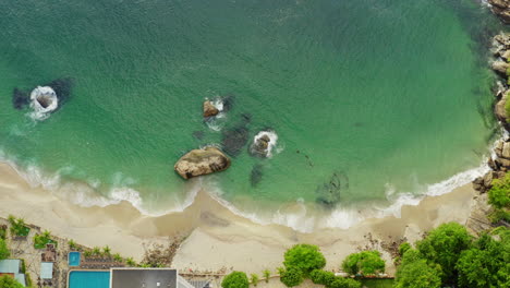 Vista-Aérea-De-La-Playa-De-Ipanema,-Brasil