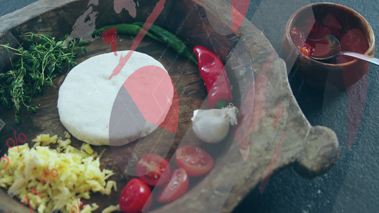 Video verticale: Durante la riproduzione, una tavola con un disco e peperoncini, con sovrapposizioni che rivelano elementi chiave per le pubblicità alimentari.