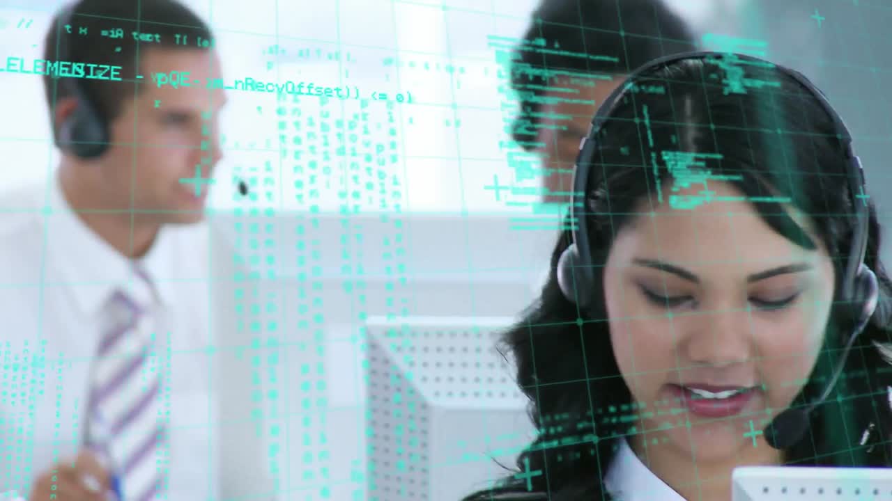 animación del procesamiento de datos sobre personas de negocios que usan auriculares telefónicos