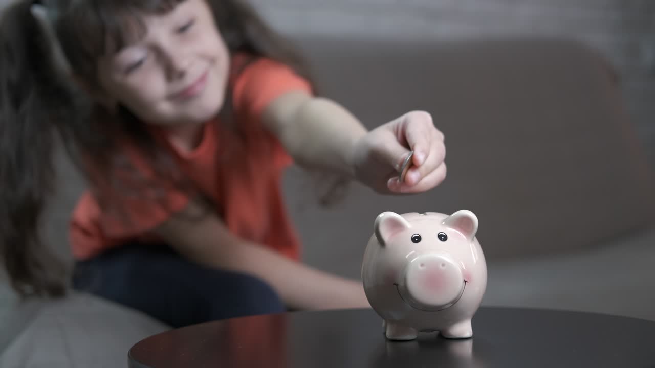monedas bancarias para niños.