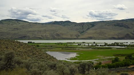 a través de la lente en mara loop: una oda de lapso de tiempo al espléndido paisaje de kamloops
