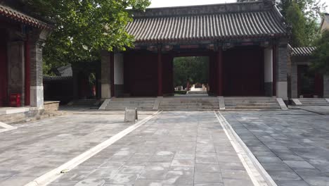 Confucian-temple-building,-ancient-Chin