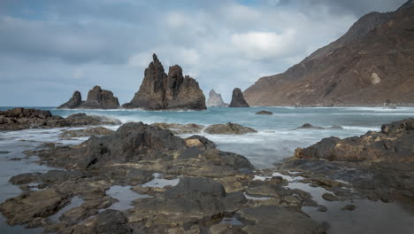 Felsiger-Strand-Von-Benijo,-Teneriffa