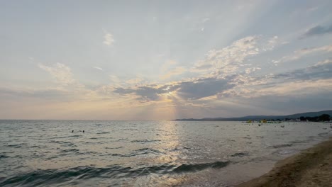 Meeressonnenuntergang-Am-Strand