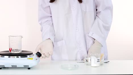 demonstrating sodium acetate crystallization in a lab setting