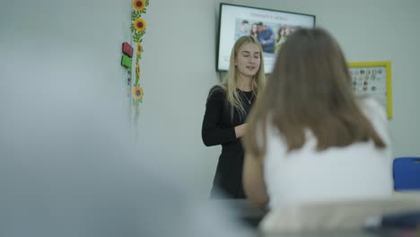lección de inglés para adolescentes