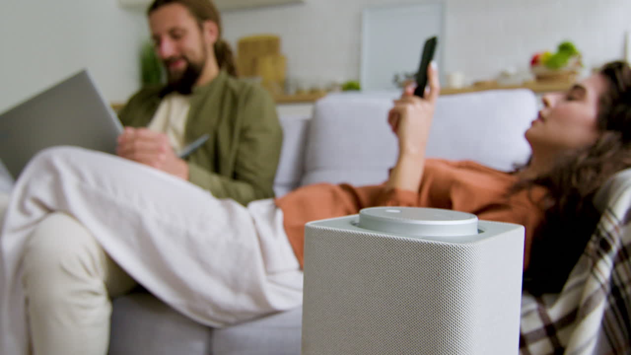 스마트 스피커의 근접 뷰