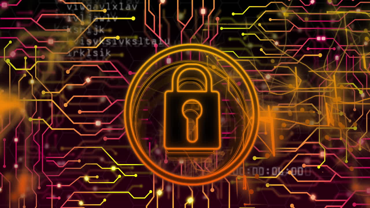 animación del candado de seguridad en línea, procesamiento de datos a través de una placa de circuitos informáticos