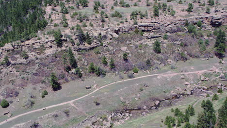 Vistas-Aéreas-Del-Parque-Estatal-Castlewood-Canyon-Y-Las-Ruinas-De-La-Presa-Castlewood-En-Colorado