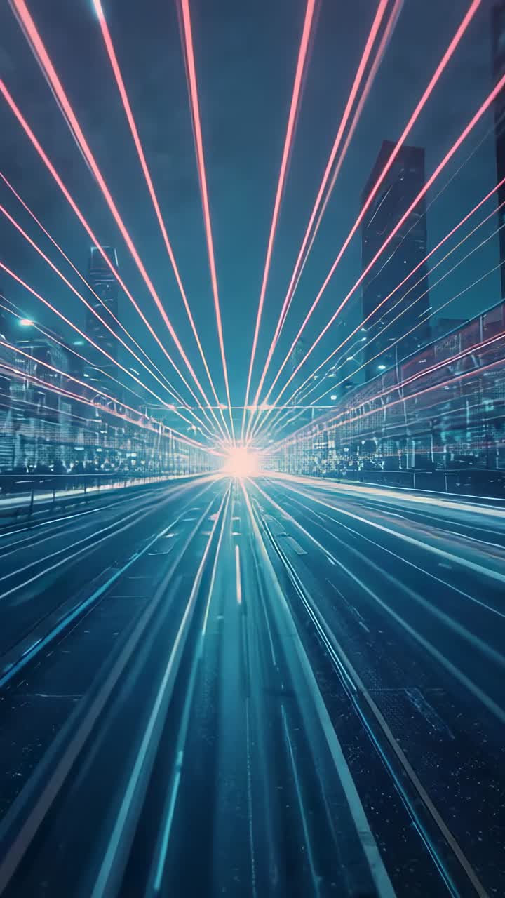Video verticale: bagliore dell'orizzonte che accende scie al neon che corrono virando al rosa su un'ampia strada con grattacieli