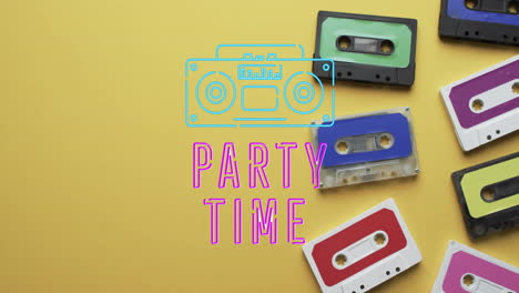 animation von party-zeit-text über band auf gelbem hintergrund