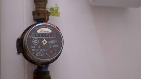 medidor de agua para instrumentos de medición utilizados en la instalación de fontanería. 4k