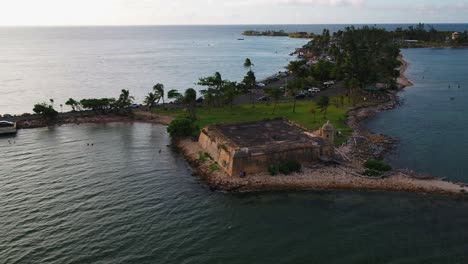 fuerte san juan de la cruz en parque nacional isla de cabras