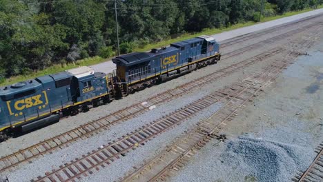 Video-De-Drones-De-4k-De-Trenes-Y-Locomotoras-En-El-Patio-De-Trenes-De-Csx-Winston-En-Lakeland,-Florida