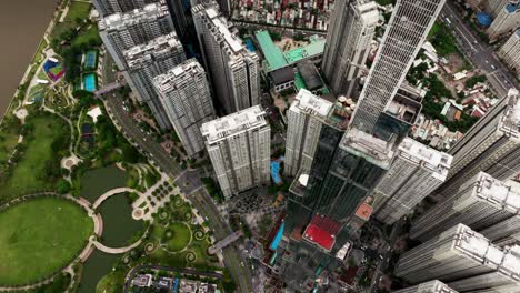 parte superior del punto de referencia 81 - el horizonte de la ciudad de saigón y el río revelan desde el aire