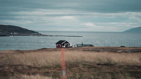 Ein-Roadtrip-Entlang-Der-Küste-Von-Nordnorwegen