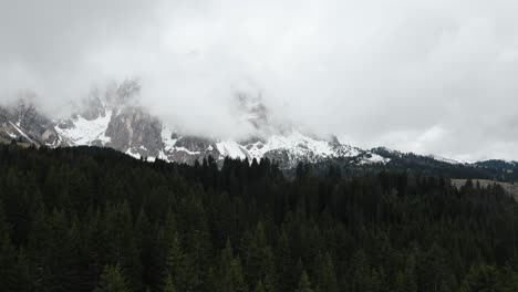 Luftaufnahme-Der-Dolomiten-In-Der-Bergregion-Italiens