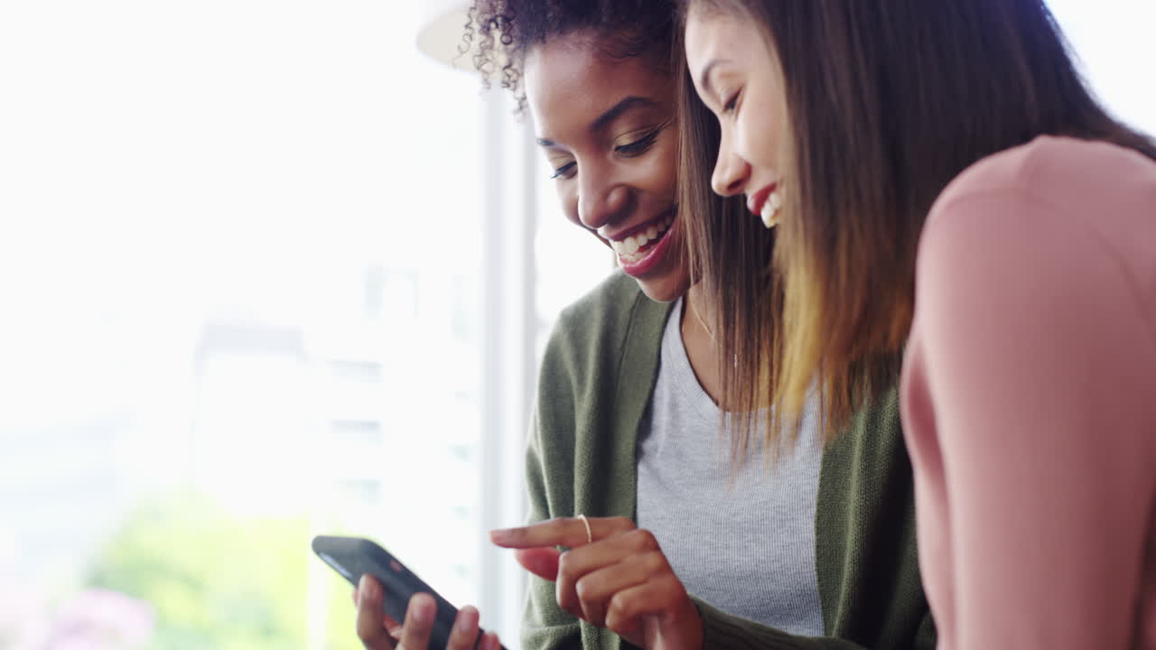 los mejores amigos se divierten donde sea que estén.