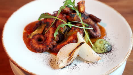 Tentáculo-De-Pulpo-Plato-Giratorio-Comida-Mexicana-Gourmet