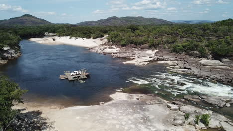 Establecimiento-De-Una-Amplia-Vista-Aérea-De-Un-Paisaje-De-Selva-Tropical-Sudamericana