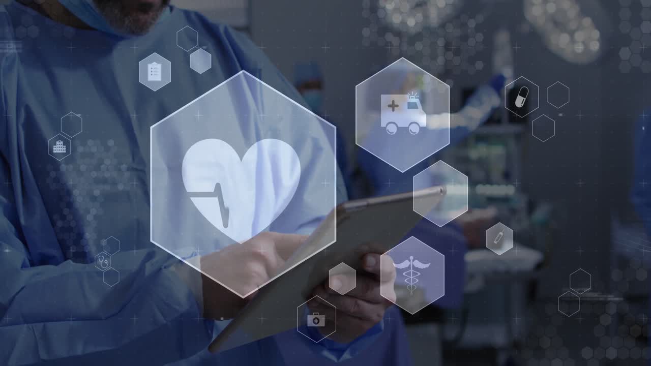 의료 아이콘의 애니메이션과 태블릿을 가진 두 인종의 남성 의사에 대한 데이터 처리