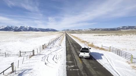 Truck-turns-around-in-middle-of-the-road